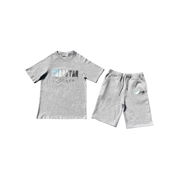 trapstar short and t shirt set